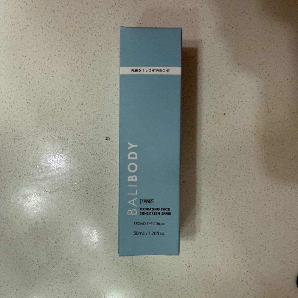 Blue Hydrating Face Sunscreen SPF50